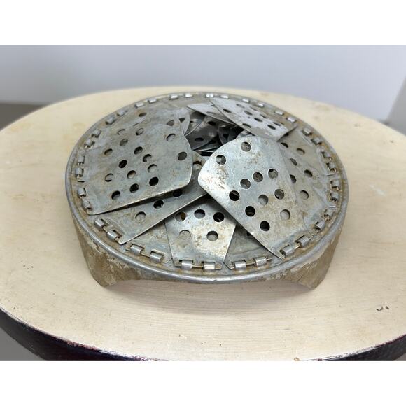 Mid-Century Farmhouse Cream & Green Enamelware 4 Qt Stock Pot - Lid + Steamer - Picture 4 of 8